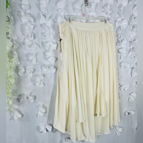 New Ivory Cream Draped Midi Skirt Express LimitedEdition Size Large - Picture 6 of 13